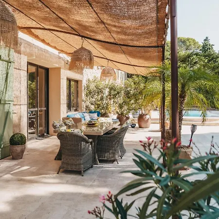 Charmante Mit Terrasse Und Pool By Interhome